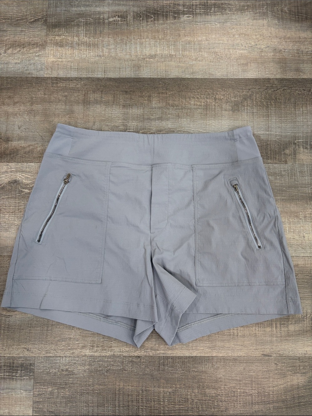 Athleta Light Gray  Shorts size 8